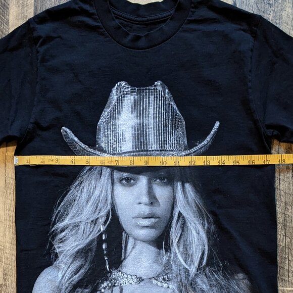 Beyonce Renaissance World Tour 2023 Graphic Tee Small - Picture 6 of 6